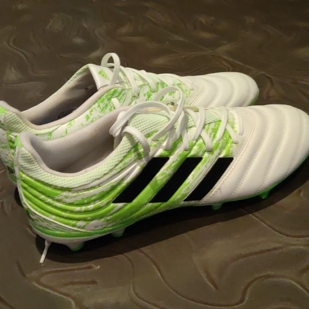 Adidas Mens soccer sneakers ⚽ - Picture 4 of 6